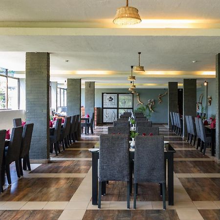 The Mountain Courtyard Thekkady Hotel Exterior photo